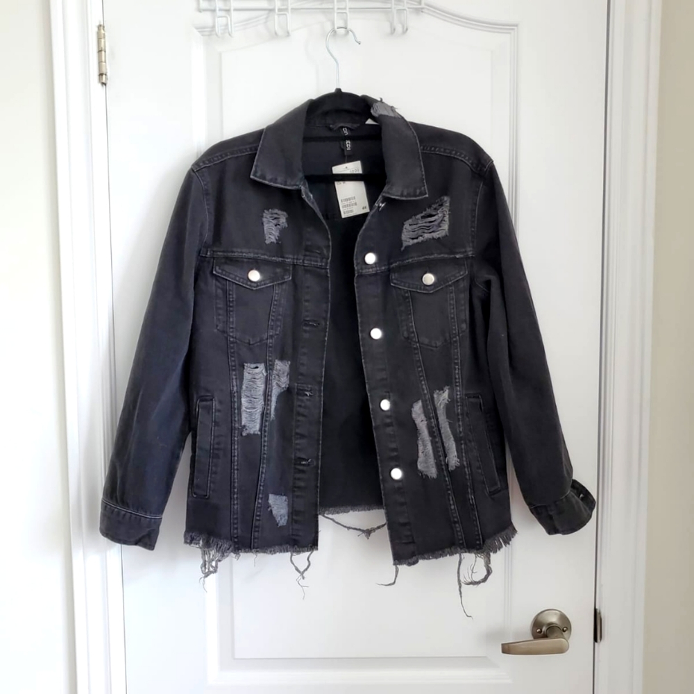 H&M Divided oversized distressed denim jacket